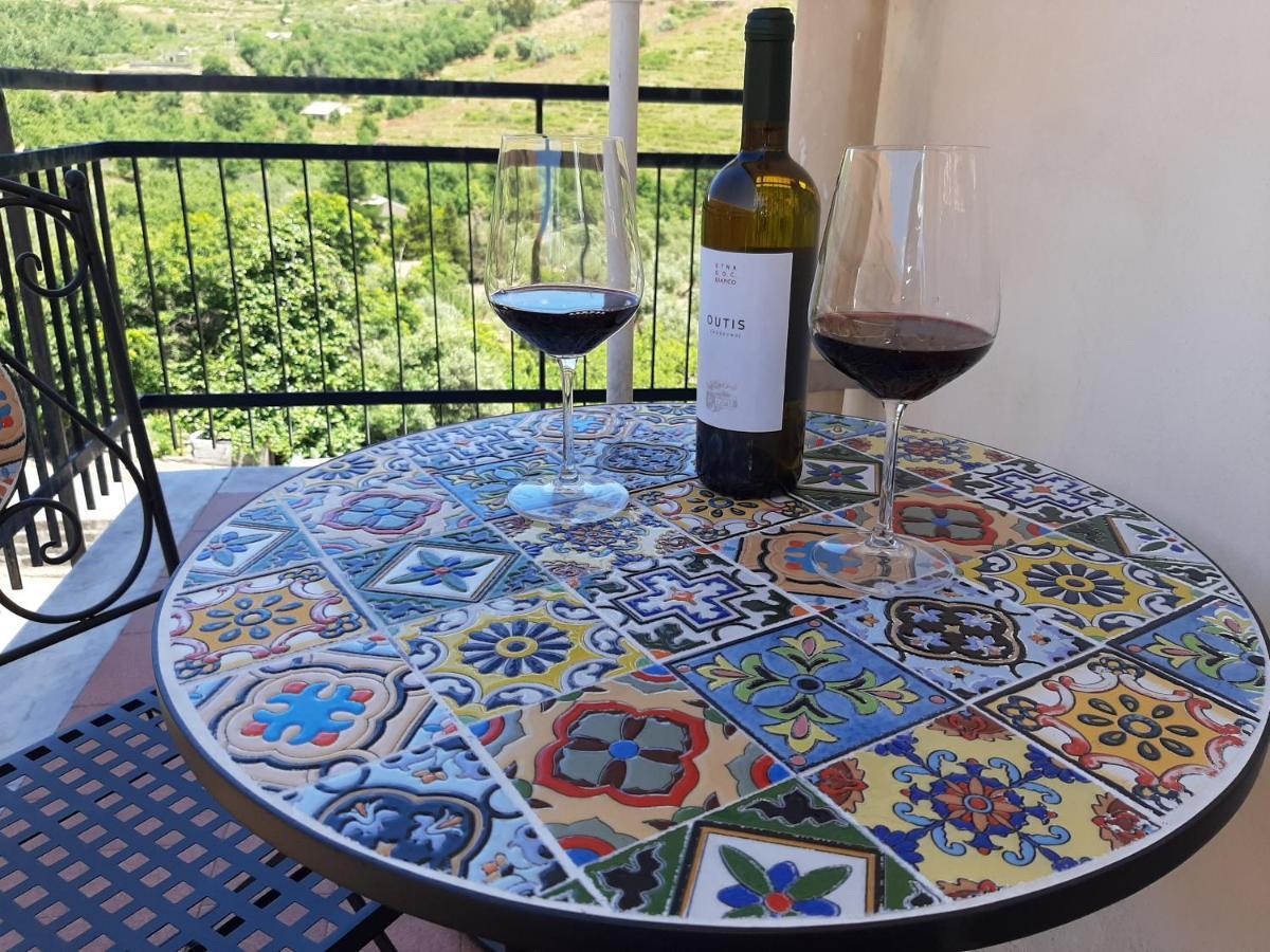 شقة Etna Sicilian House لينغواغلوسا المظهر الخارجي الصورة